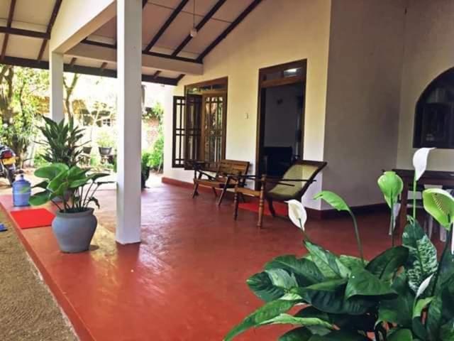 Ossa Home Stay Anuradhapura Exterior photo